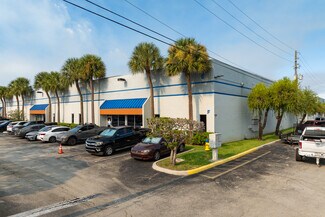 Plus de détails pour 6601 Lyons Rd, Coconut Creek, FL - Industriel/Logistique à louer