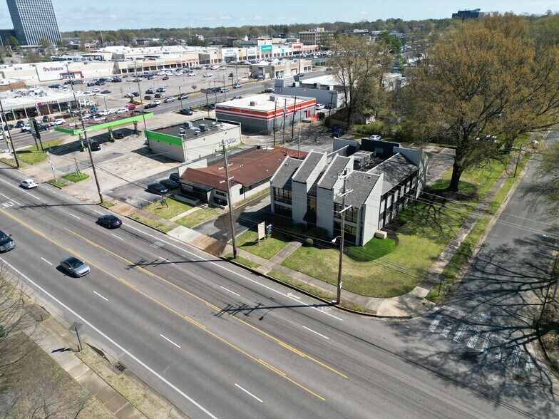 950 Mt. Moriah Rd, Memphis, TN à louer - Photo de l’immeuble – Image 3 sur 5