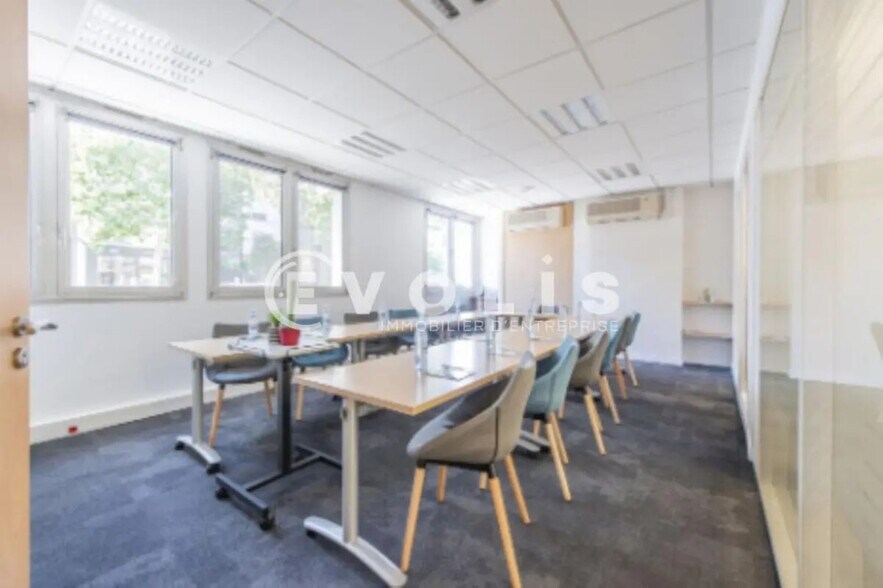 Bureau dans Boulogne-Billancourt à louer - Photo de l’immeuble – Image 1 sur 12