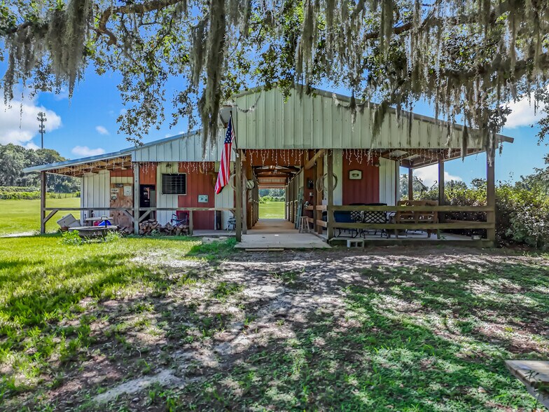 41204 Emeralda Island Rd, Leesburg, FL à vendre - Photo de l’immeuble – Image 3 sur 22