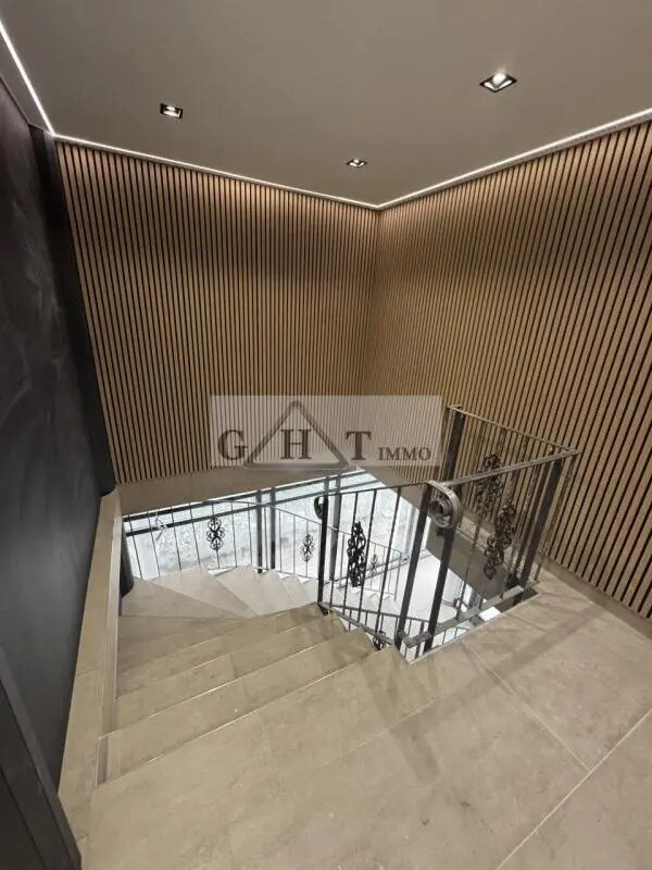 Bureau dans Maisons-Alfort à louer Hall d’entrée– Image 1 sur 5