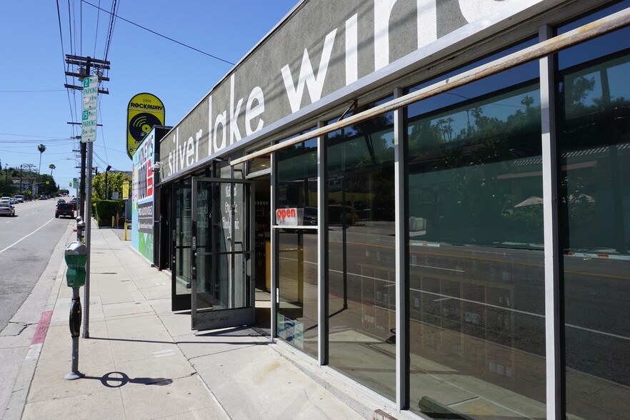 2395 Glendale Blvd, Los Angeles, CA à louer - Photo de l’immeuble – Image 3 sur 9
