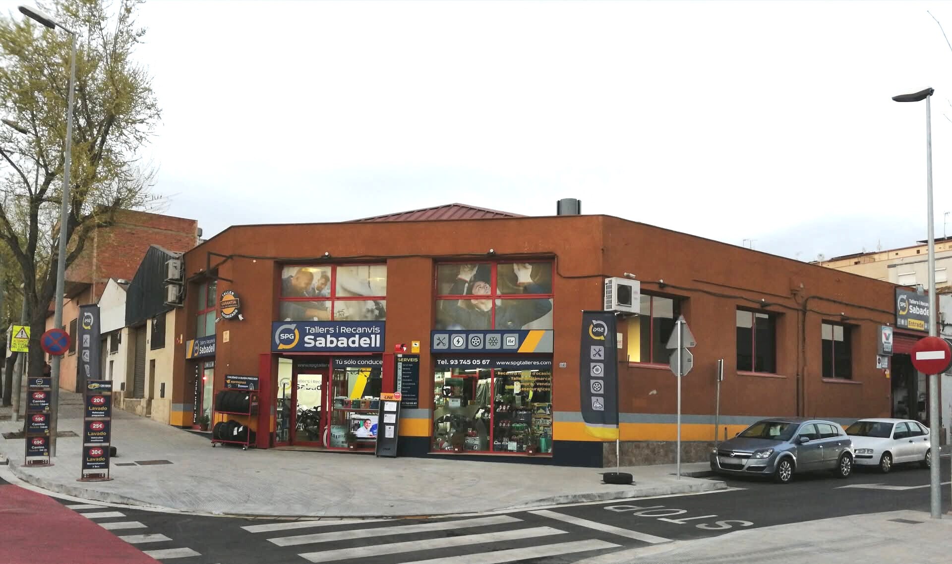 Industriel/Logistique dans Sabadell, Barcelona à louer Photo principale– Image 1 sur 11