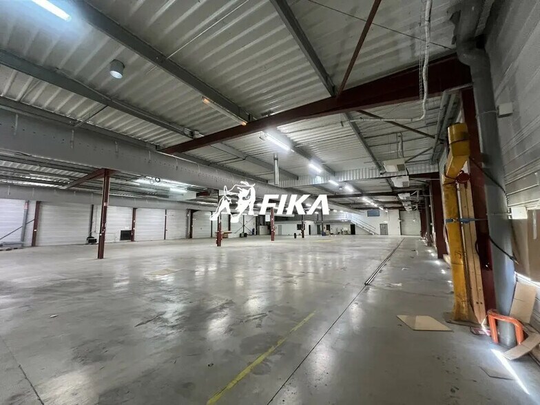 Local d'activités dans Saint-Émilion à vendre - Photo de l’immeuble – Image 2 sur 12