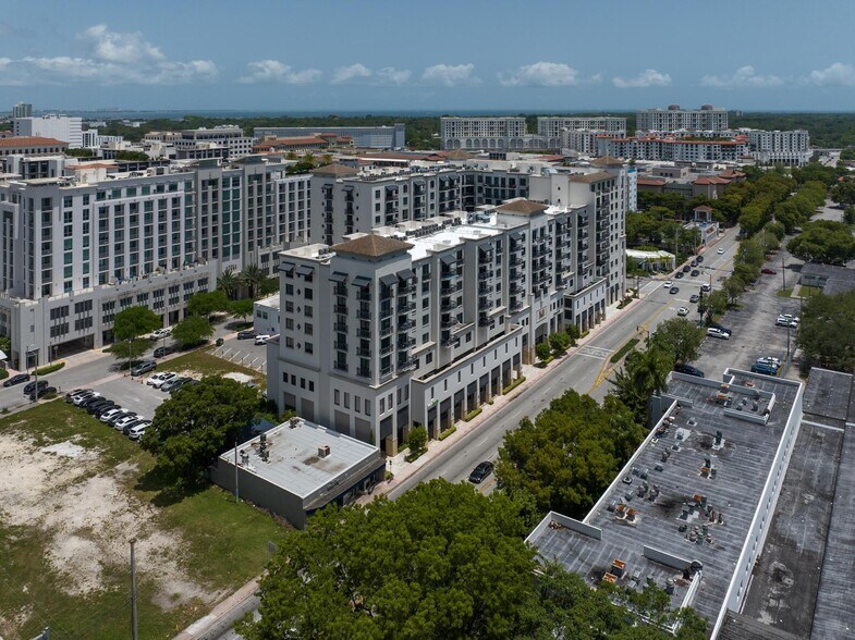 301 Altara Ave, Coral Gables, FL à vendre - Photo de l’immeuble – Image 3 sur 47