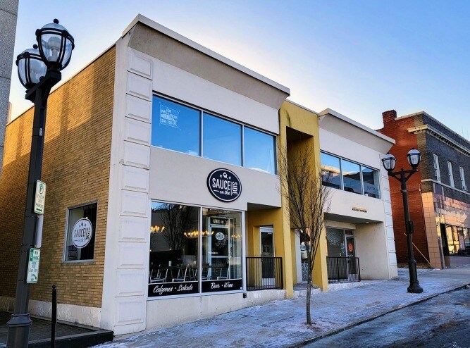 7810 Forsyth Blvd, Clayton, MO à louer - Photo de l’immeuble – Image 1 sur 3