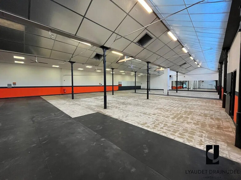Local d'activités dans Roanne à vendre - Photo de l’immeuble – Image 2 sur 5