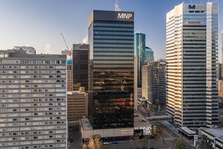 Plus de détails pour 10235 101st St NW, Edmonton, AB - Bureau, Local commercial à louer