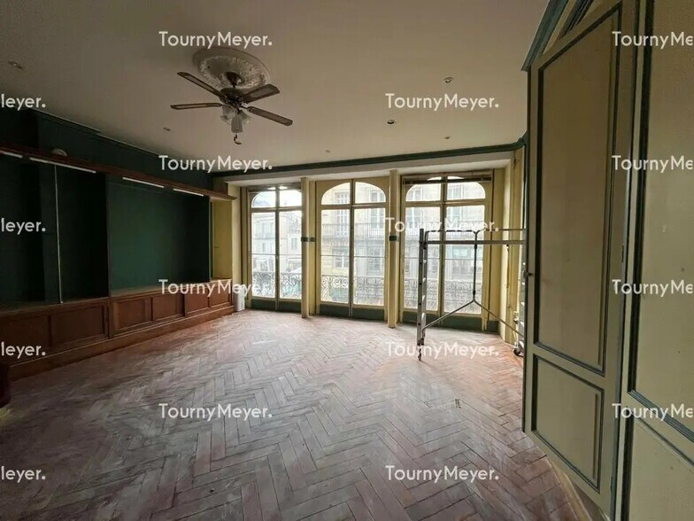 Bureau dans Bordeaux à vendre - Photo de l’immeuble – Image 1 sur 7