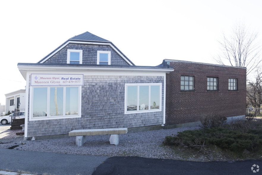 735 E Squantum St, Quincy, MA à louer - Photo de l’immeuble – Image 2 sur 3