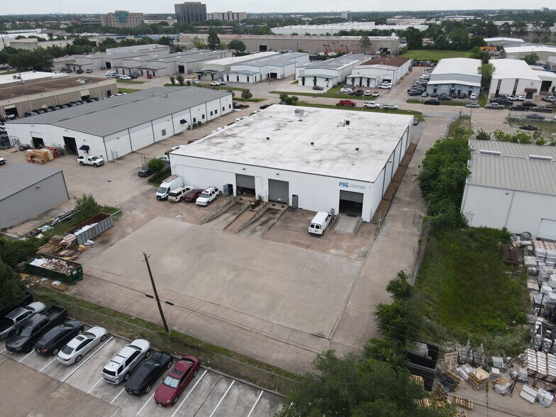 5091 Steadmont Dr, Houston, TX à vendre - Photo de l’immeuble – Image 3 sur 4
