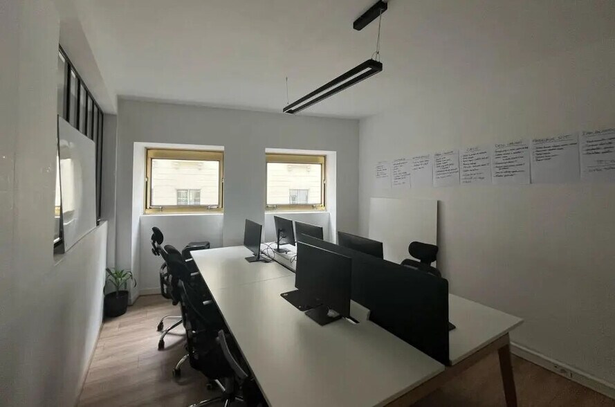 51 Rue De L'Echiquier, Paris à louer - Photo de l’immeuble – Image 3 sur 4