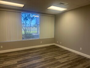 5104 N Orange Blossom Trl, Orlando, FL à louer Photo intérieure– Image 1 sur 3