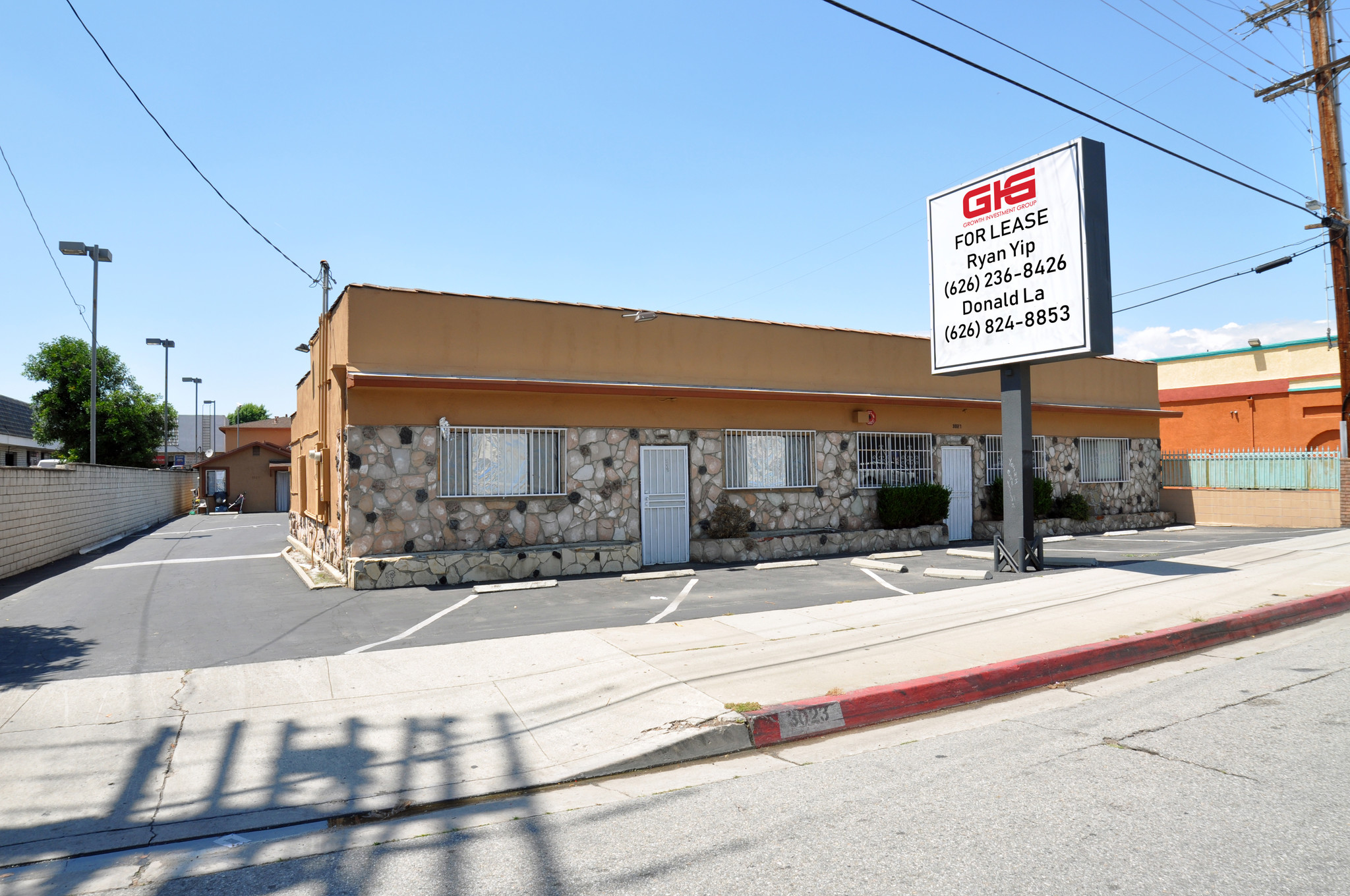 3027 Durfee Ave, El Monte, CA à louer Photo principale– Image 1 sur 5