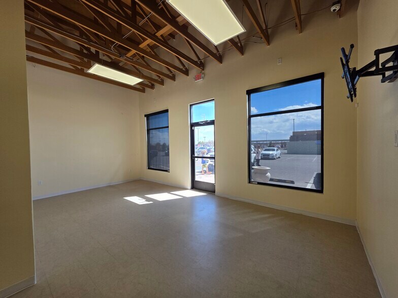 1002 N Market Plz, Pueblo West, CO à louer - Photo intérieure – Image 2 sur 3