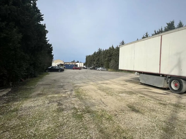 Terrain dans Châteaurenard à vendre - Photo de l’immeuble – Image 2 sur 4