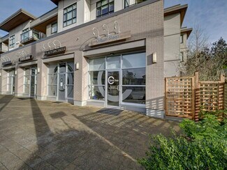 Plus de détails pour 5682 Wharf Av, Sechelt, BC - Logement à vendre