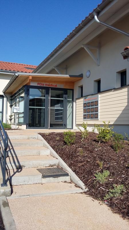 914 Grand'Rue, Lacenas à louer Photo de l’immeuble– Image 1 sur 4