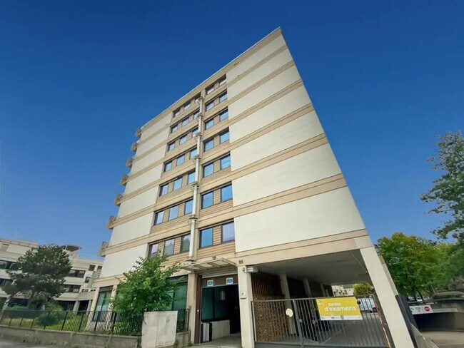 Plus de détails pour 68 Avenue Du Général De Gaulle, Maisons-Alfort - Bureau à louer