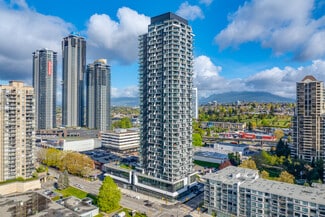 Plus de détails pour 4285 Dawson St, Burnaby, BC - Logement à vendre