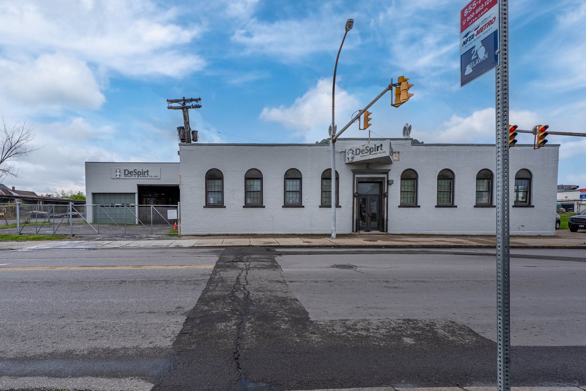 1085 E Delavan Ave, Buffalo, NY à vendre Photo principale– Image 1 sur 56