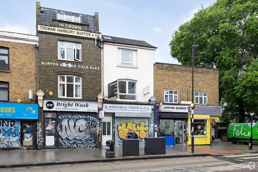 220 Bethnal Green Rd, Londres à vendre - Photo de l’immeuble – Image 2 sur 5