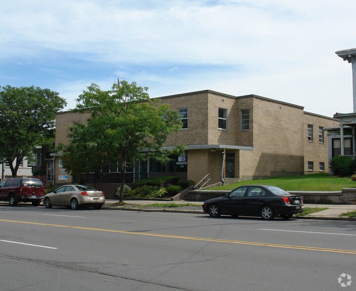 291 Genesee St, Utica, NY à vendre - Photo de l’immeuble – Image 1 sur 32