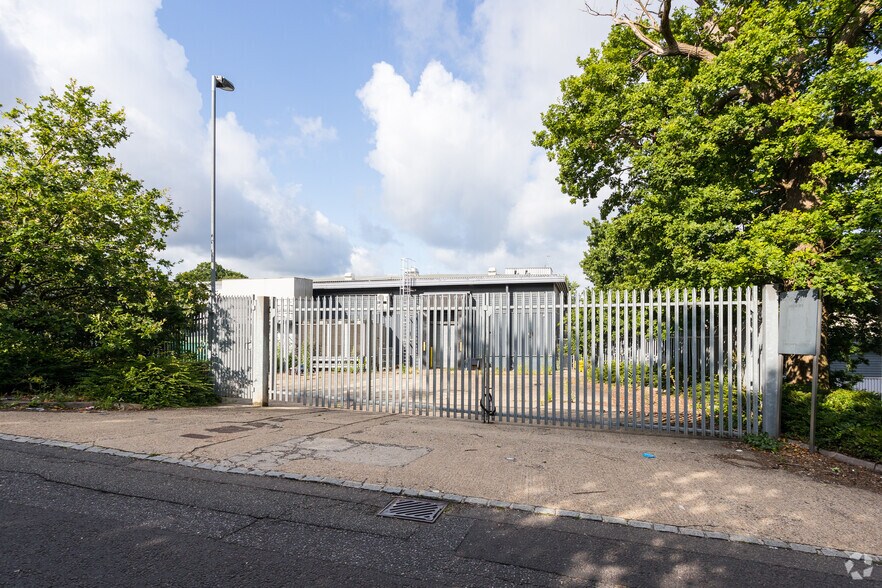 Kingstanding Way, Tunbridge Wells à vendre - Photo de l’immeuble – Image 3 sur 3