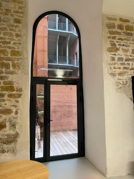 34 Quai Saint Vincent, Lyon à louer - Photo de l’immeuble – Image 3 sur 6