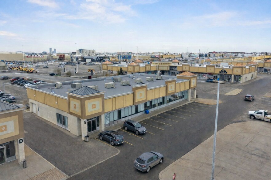 9100 Jane St, Vaughan, ON à louer - Photo de l’immeuble – Image 2 sur 4