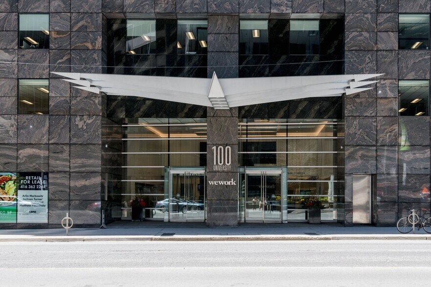 100 University Ave, Toronto, ON à louer - Photo de l’immeuble – Image 2 sur 2