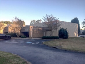 4 McDougall Ct, Greenville, SC à louer Photo de l’immeuble– Image 1 sur 2