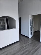 6160 Ulmerton Rd, Clearwater, FL à louer Photo intérieure– Image 2 sur 11