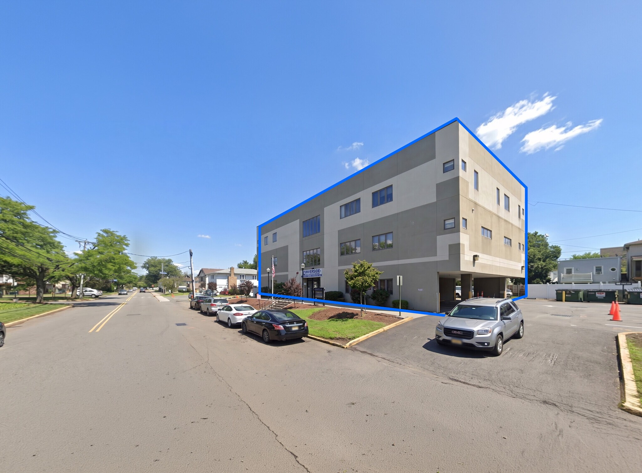 714 10th St, Secaucus, NJ à louer Photo de l’immeuble– Image 1 sur 2