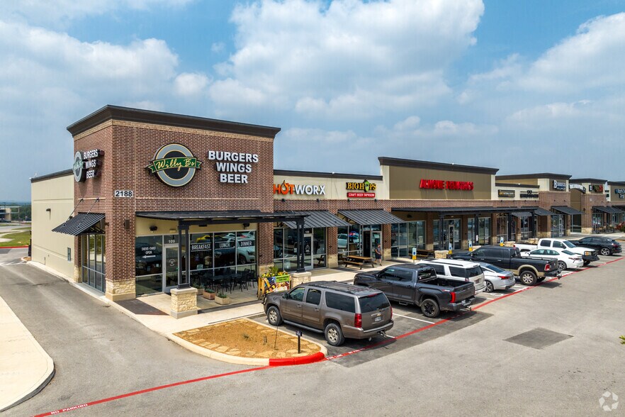 2180-2188 W State Highway 46 W, New Braunfels, TX à louer - Photo de l’immeuble – Image 1 sur 19