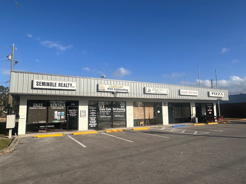 11411 Starkey Rd, Largo, FL à louer - Photo de l’immeuble – Image 3 sur 4
