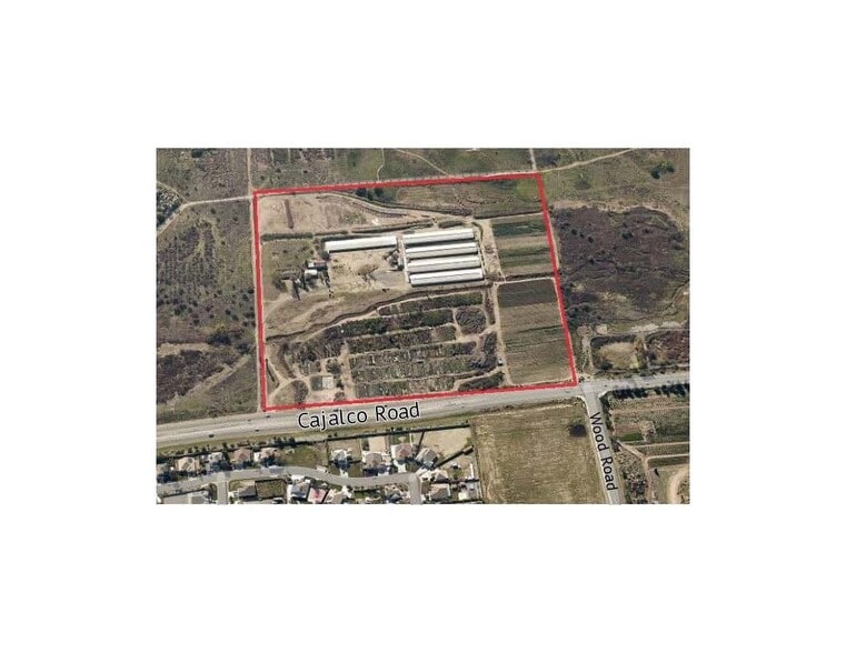19203 Cajalco Rd, Perris, CA à vendre - Photo principale – Image 1 sur 15