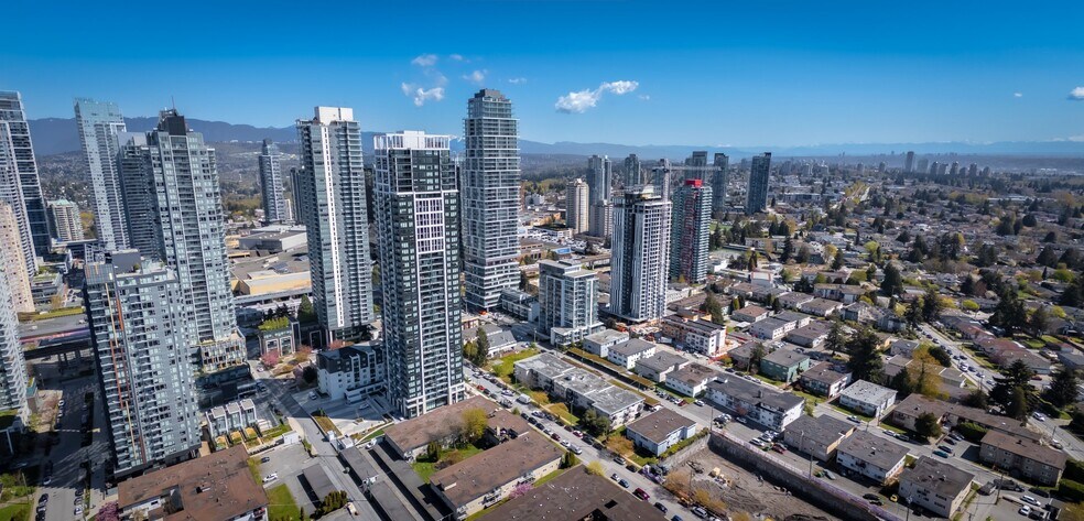 6540 & 6592 Telford Avenue portefeuille de 2 biens à vendre sur LoopNet.fr - Aérien – Image 2 sur 6