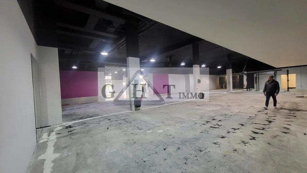 Industriel/Logistique dans SAINT-OUEN-L'AUMONE à vendre - Photo intérieure – Image 2 sur 2