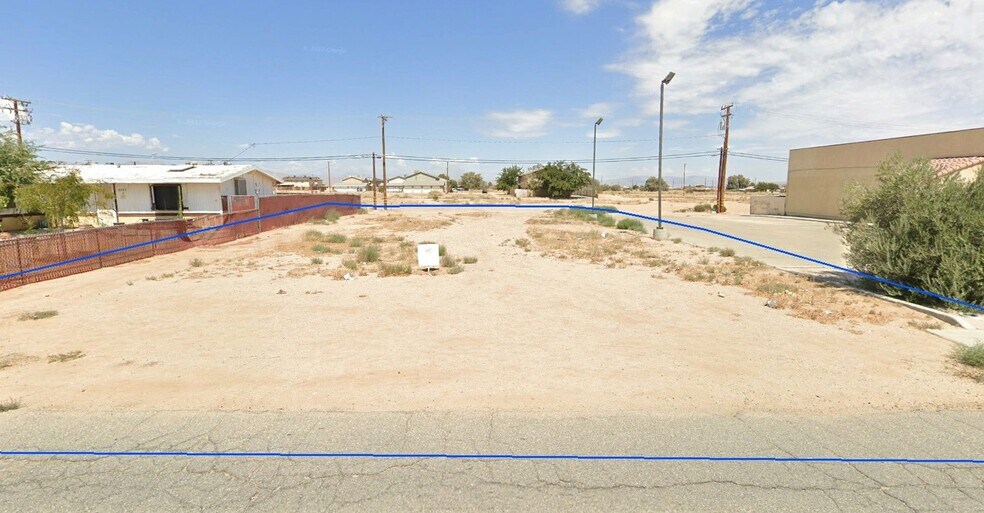 8343 82nd Street, California City, CA à vendre - Photo de l’immeuble – Image 2 sur 8