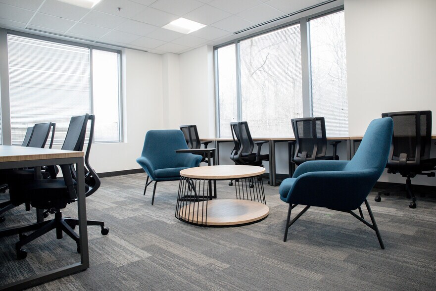 5825 University Research Ct, College Park, MD à louer - Photo de l’immeuble – Image 3 sur 10
