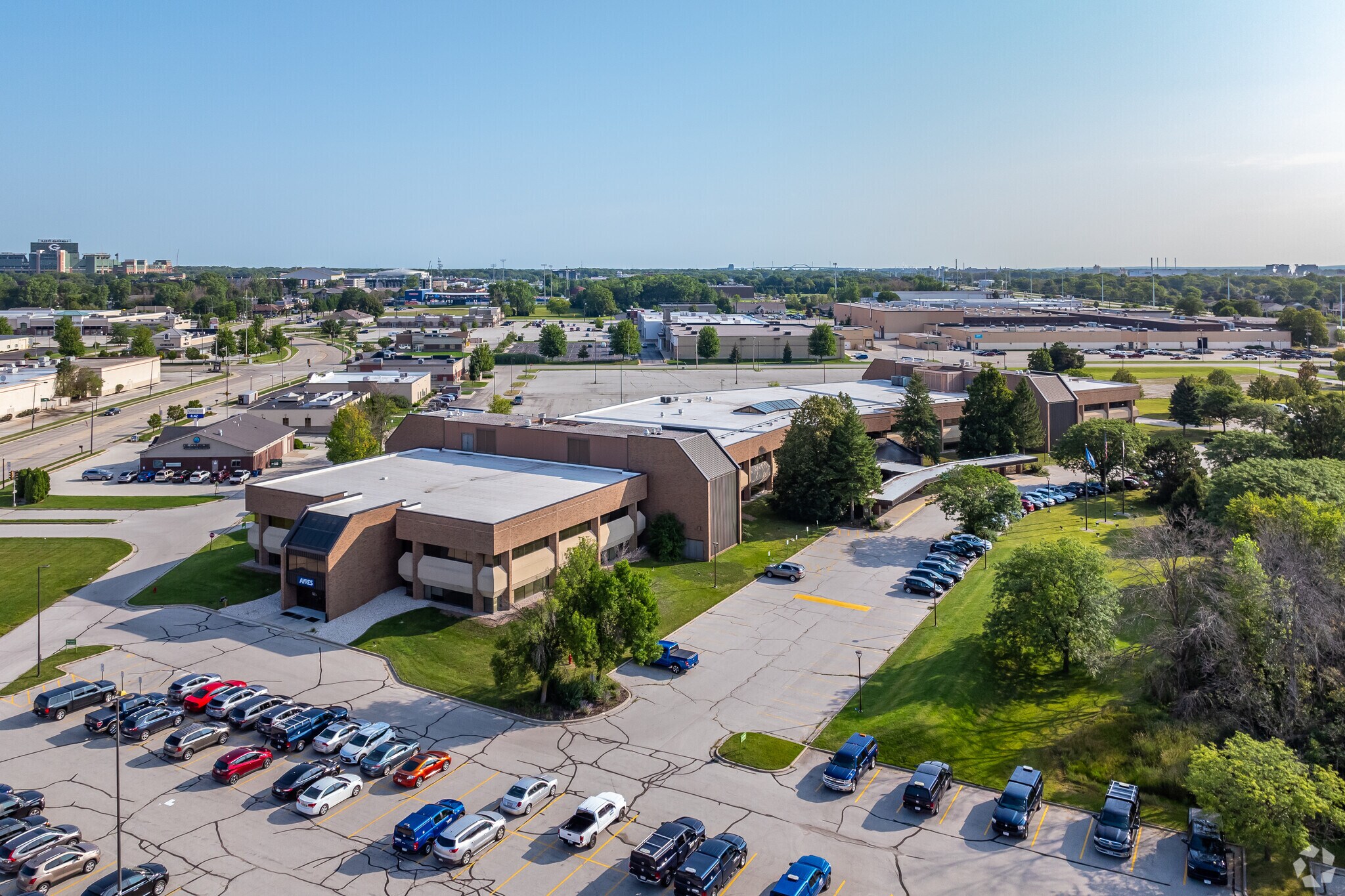 700 Pilgrim Way, Green Bay, WI à vendre Aérien– Image 1 sur 28