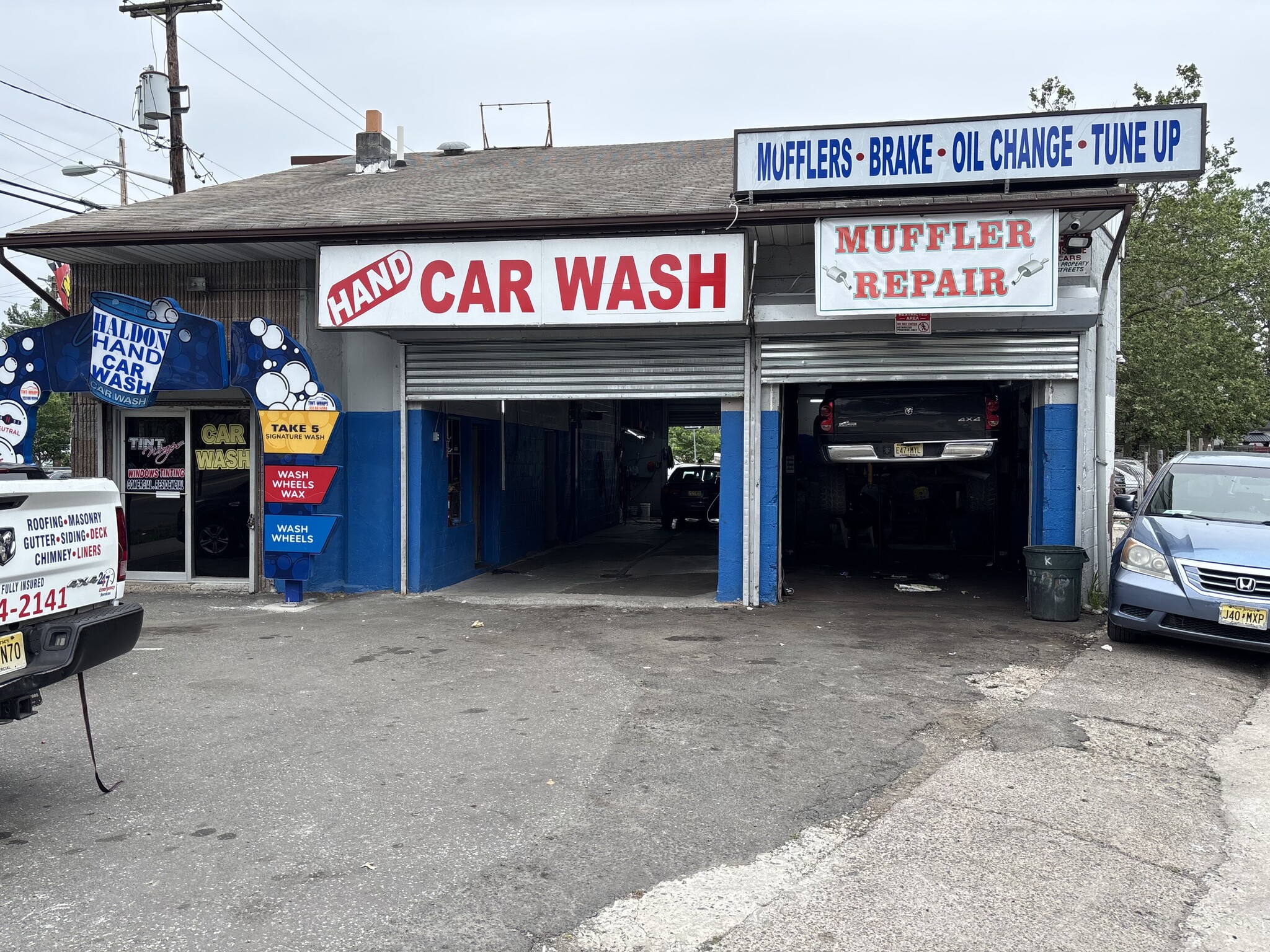14 E Haledon Ave, Paterson, NJ à louer Photo principale– Image 1 sur 9