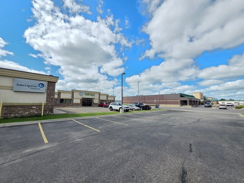30 25th Ave S, Saint Cloud, MN à vendre - Photo de l’immeuble – Image 3 sur 30