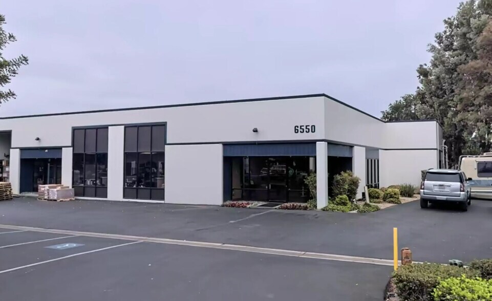 6550 Brem Ln, Gilroy, CA à louer - Photo de l’immeuble – Image 1 sur 5