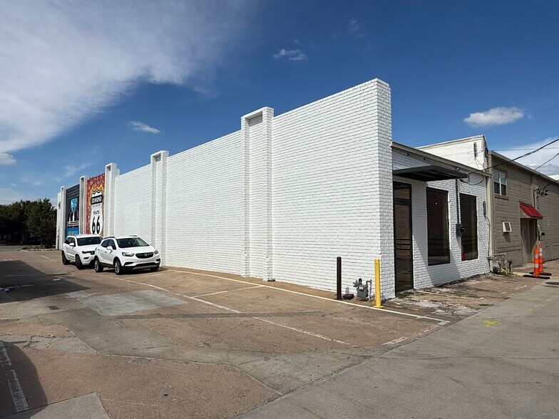 116 S Broadway, Edmond, OK à louer - Photo de l’immeuble – Image 2 sur 18