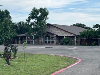 Plus de détails pour 628 E Veterans Memorial Blvd, Harker Heights, TX - Local commercial à vendre