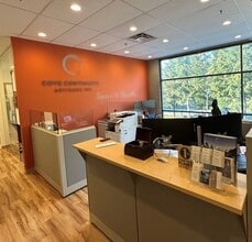 2255 Dollarton Hwy, North Vancouver District, BC à louer Photo intérieure– Image 1 sur 3
