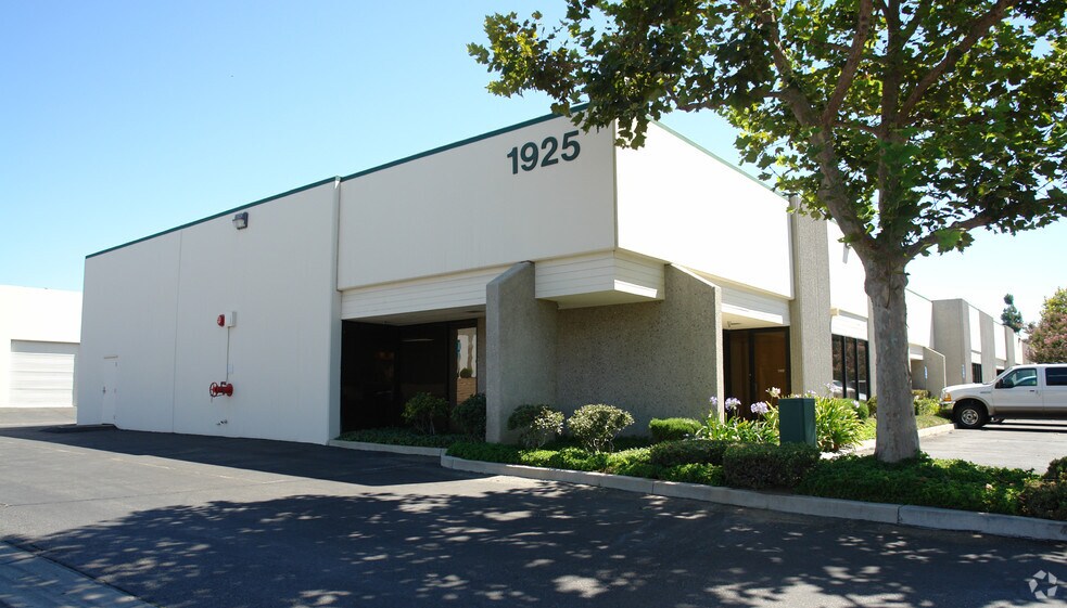 1925 Angus Ave, Simi Valley, CA à louer - Photo de l’immeuble – Image 2 sur 4