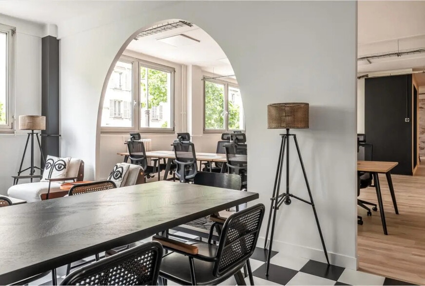 228 Rue Du Faubourg Saint-Martin, Paris à louer - Photo de l’immeuble – Image 3 sur 10